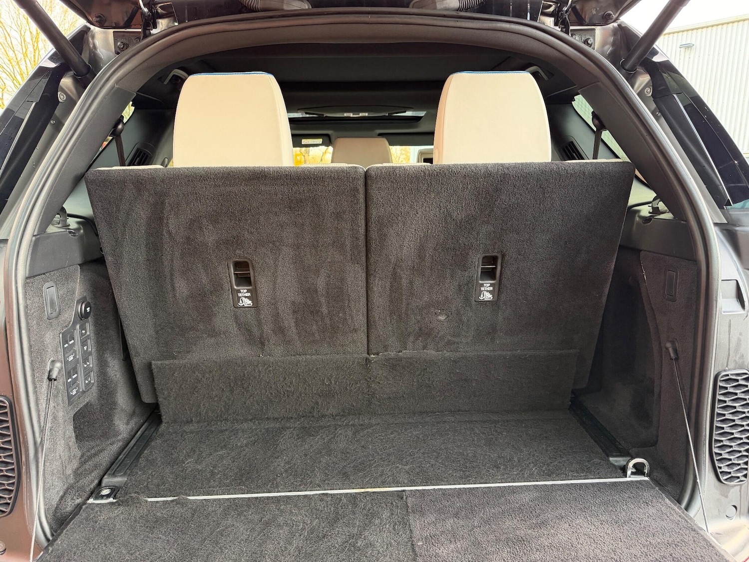 Used Land Rover Discovery 2019 for sale - 76965450: Photo 15