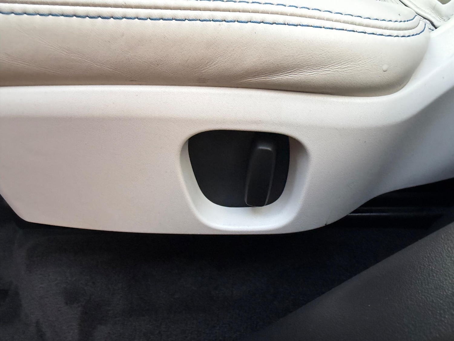 Used Land Rover Discovery 2019 for sale - 76965450: Photo 38