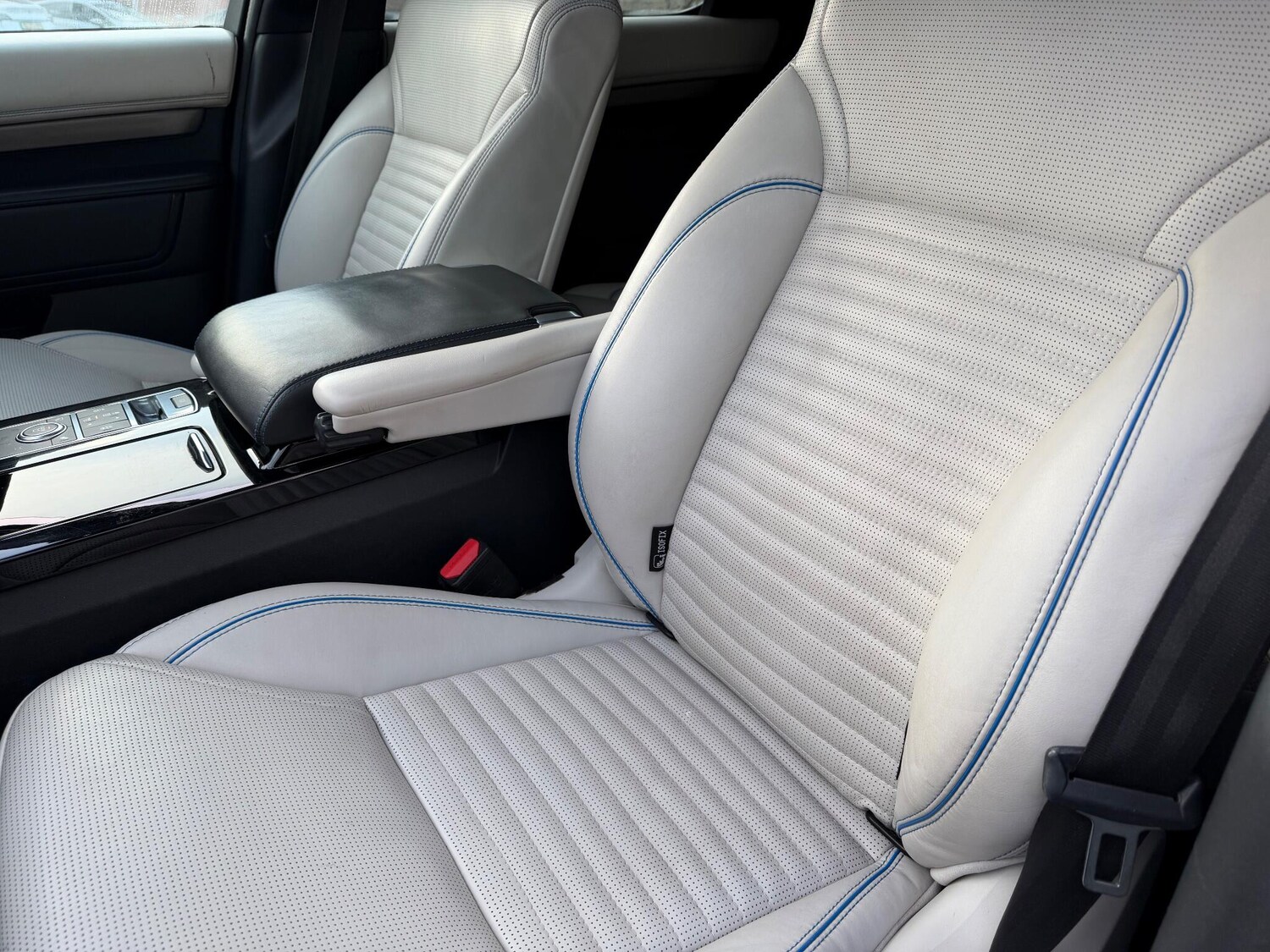 Used Land Rover Discovery 2019 for sale - 76965450: Photo 9