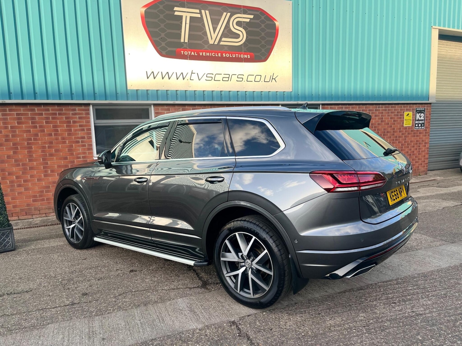 Used Volkswagen Touareg 2019 for sale - 76398385: Photo 12