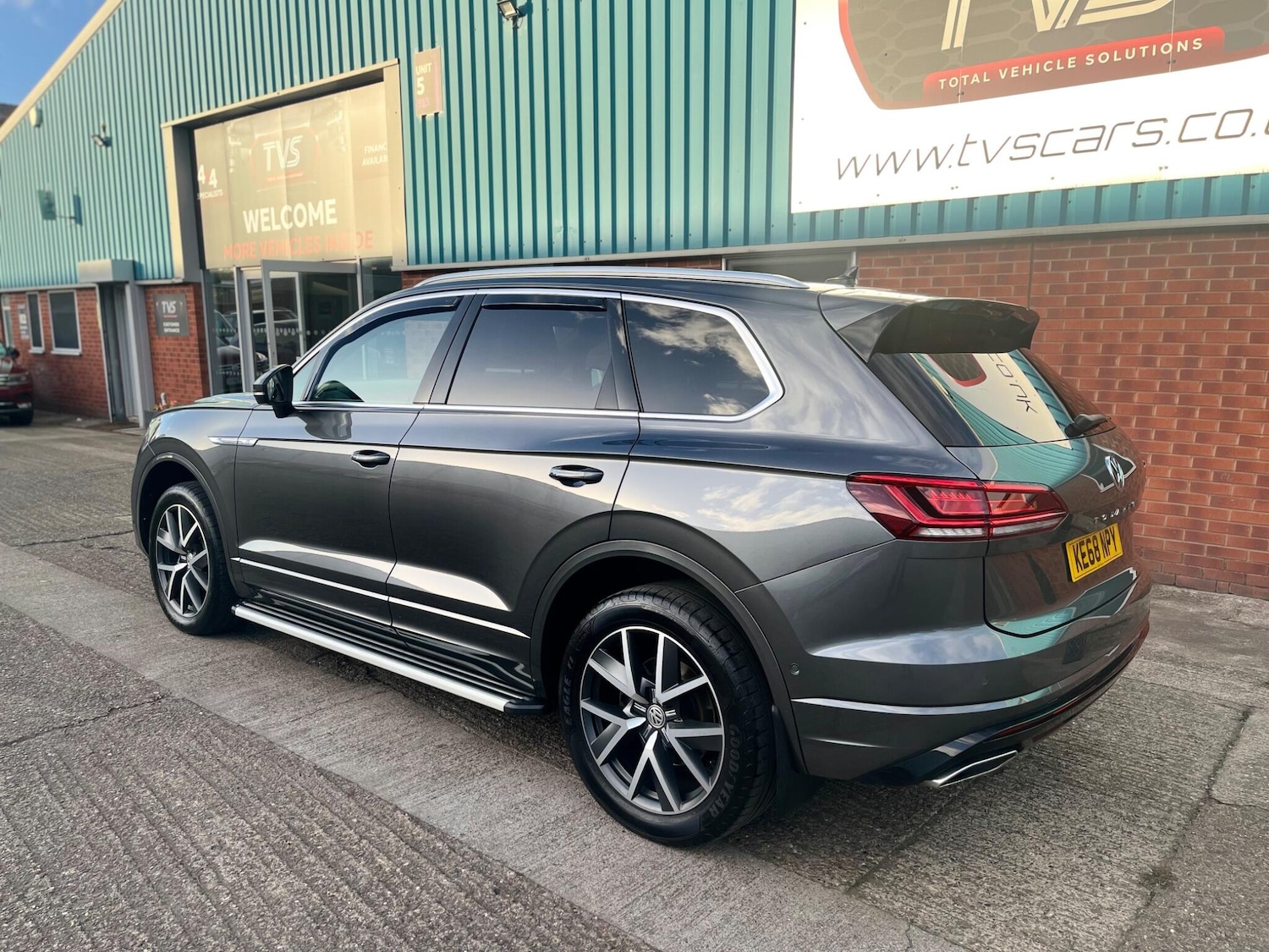 Used Volkswagen Touareg 2019 for sale - 76398385: Photo 16