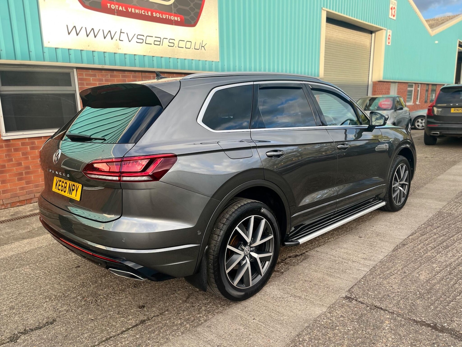 Used Volkswagen Touareg 2019 for sale - 76398385: Photo 24