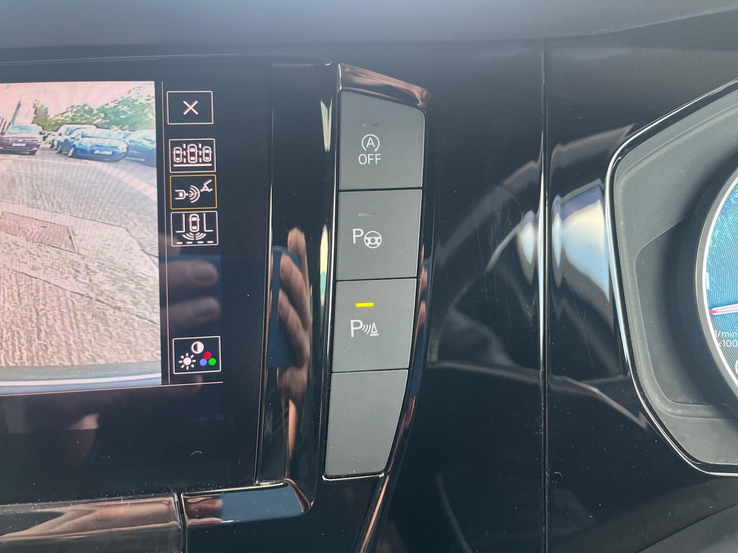 Used Volkswagen Touareg 2019 for sale - 76398385: Photo 27