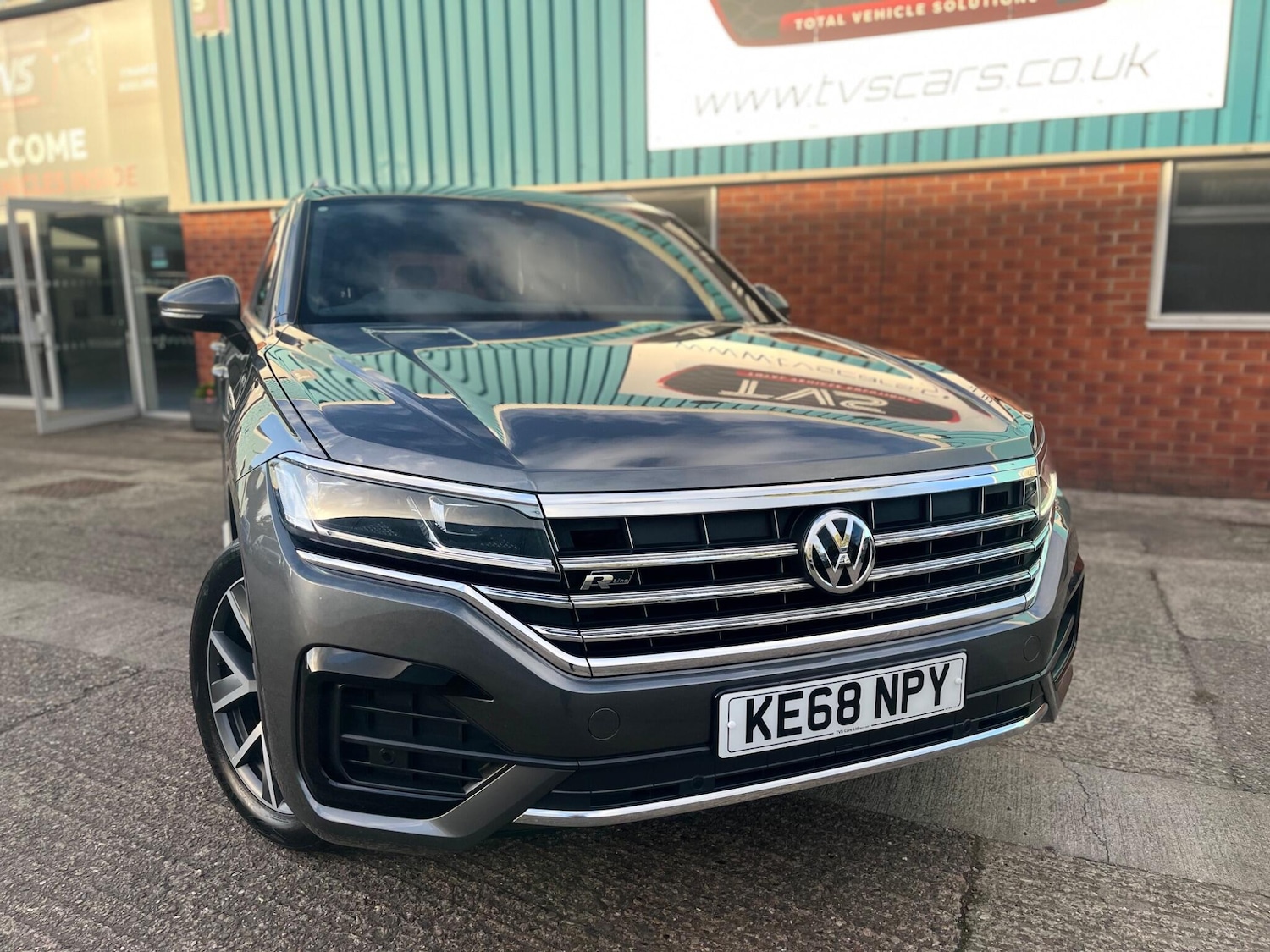 Used Volkswagen Touareg 2019 for sale - 76398385: Photo 3