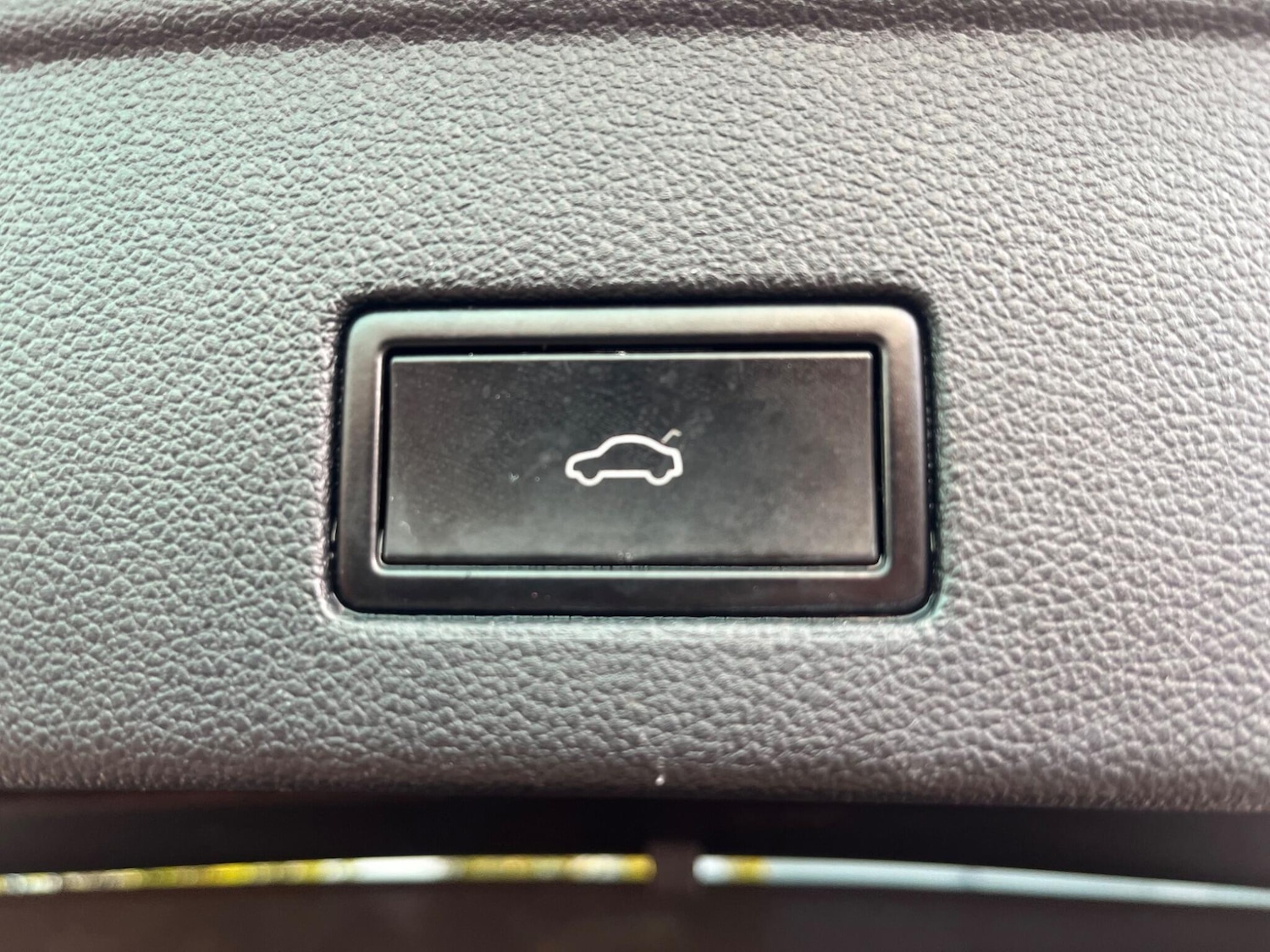 Used Volkswagen Touareg 2019 for sale - 76398385: Photo 31