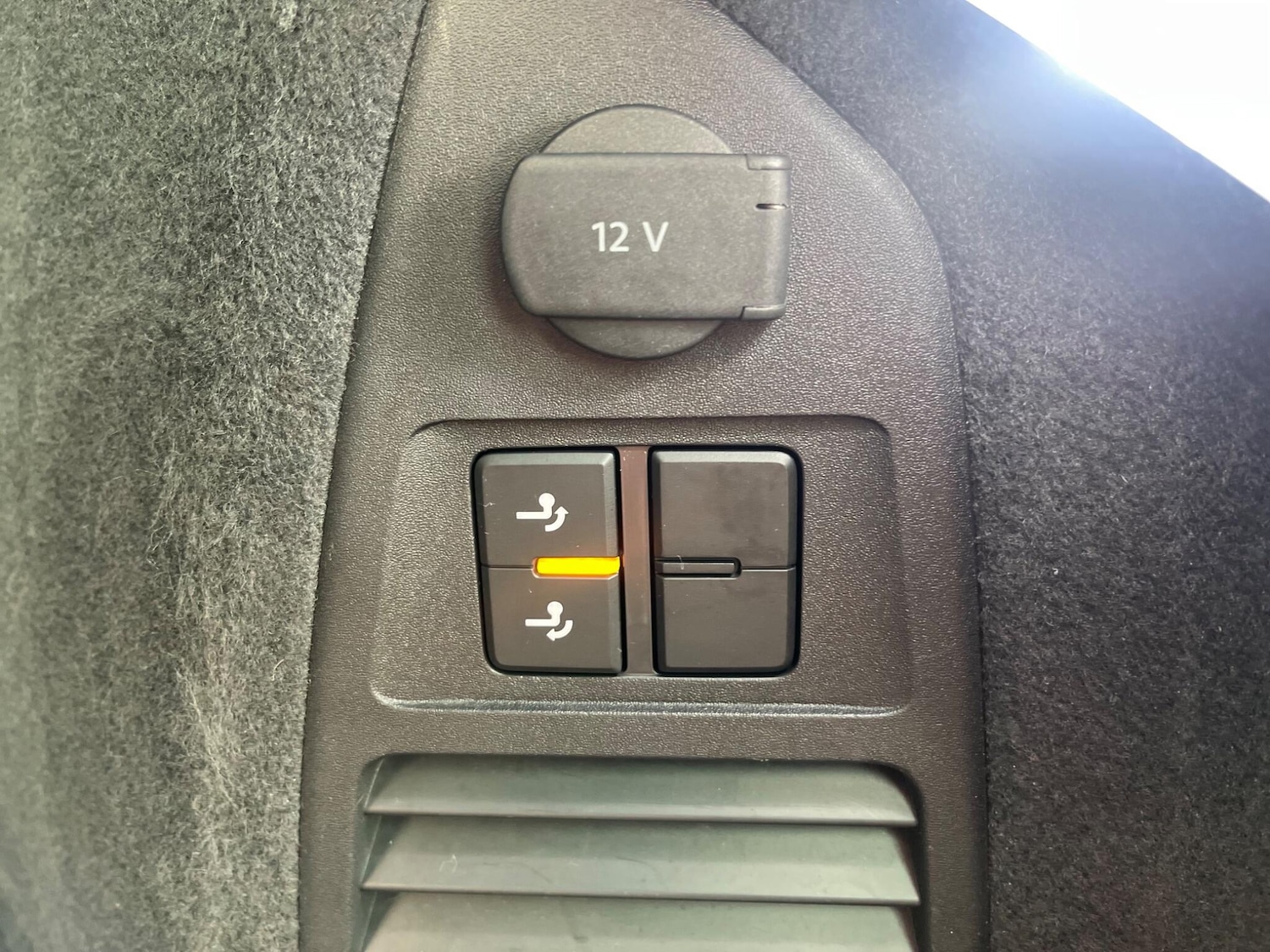 Used Volkswagen Touareg 2019 for sale - 76398385: Photo 32