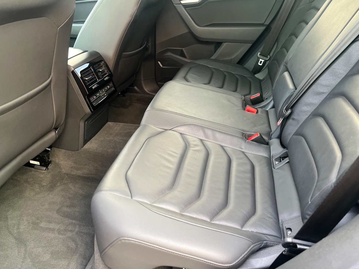 Used Volkswagen Touareg 2019 for sale - 76398385: Photo 9