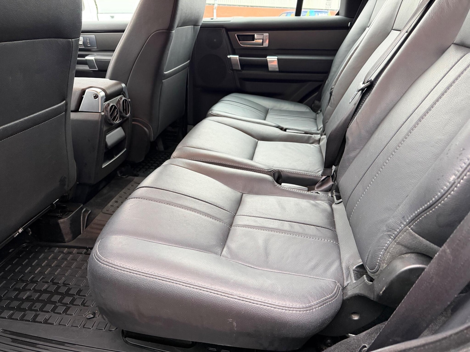 Used Land Rover Discovery 4 2016 for sale - 77190837: Photo 10