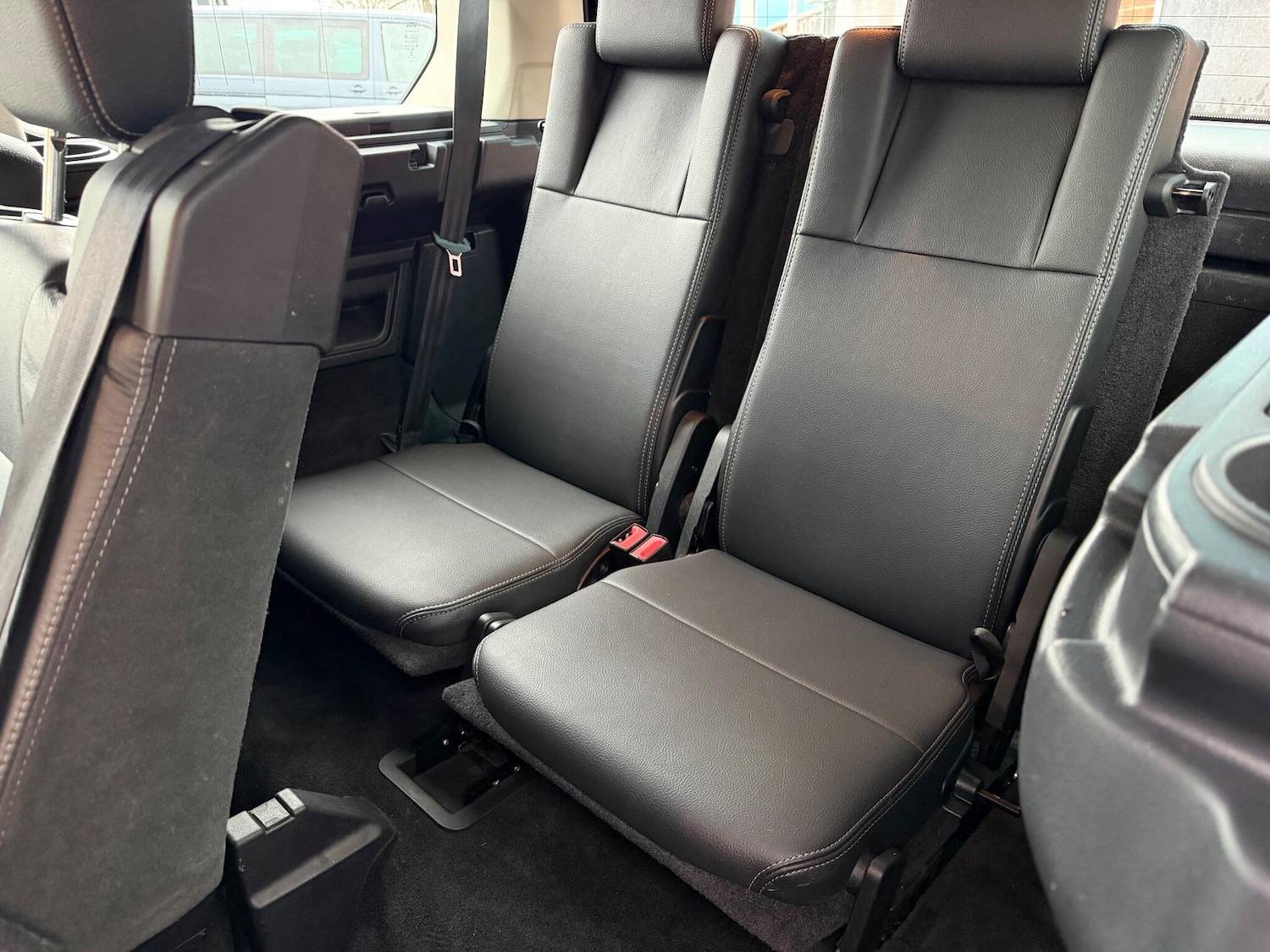 Used Land Rover Discovery 4 2016 for sale - 77190837: Photo 12