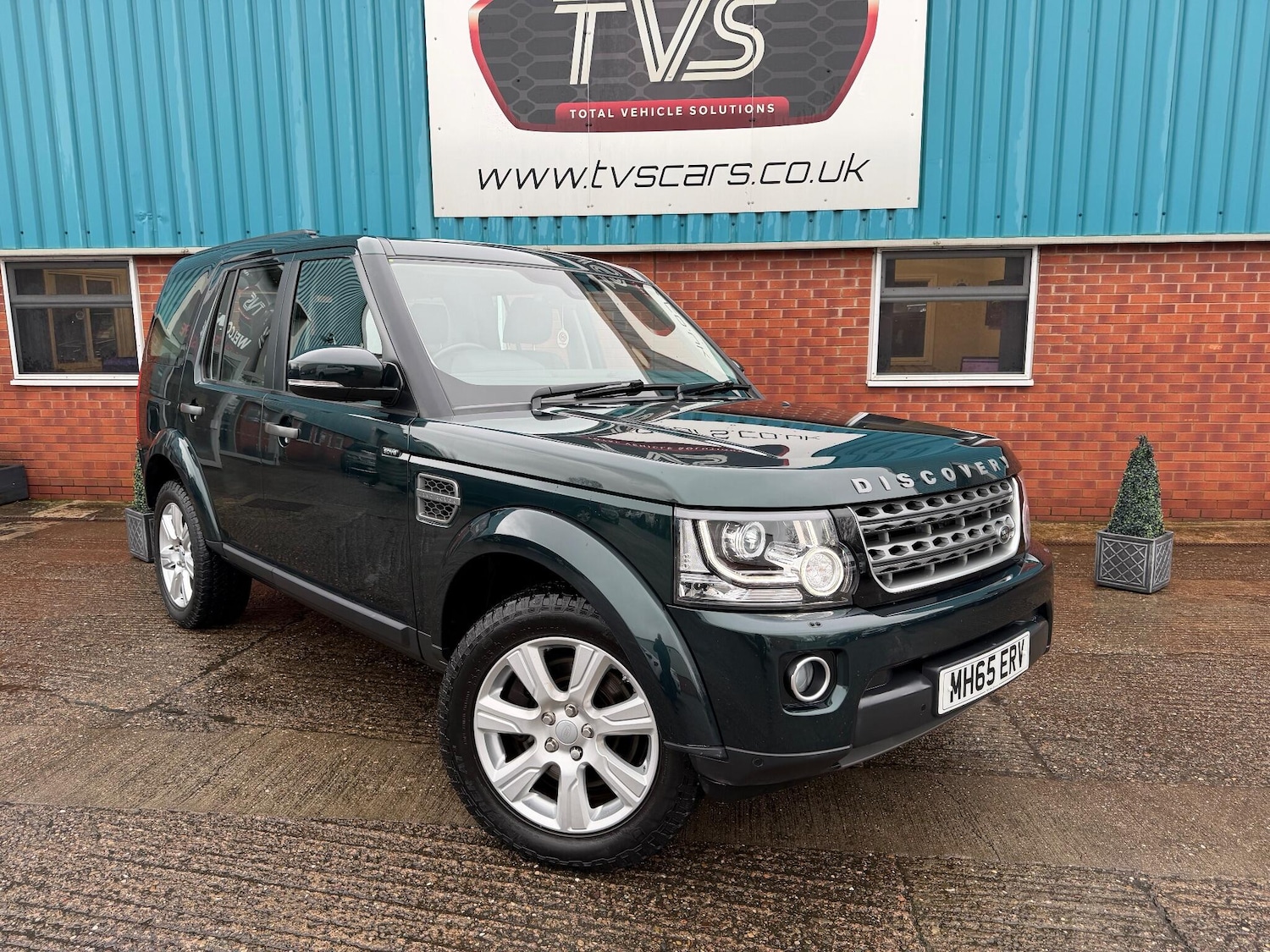 Used Land Rover Discovery 4 2016 for sale - 77190837: Photo 2