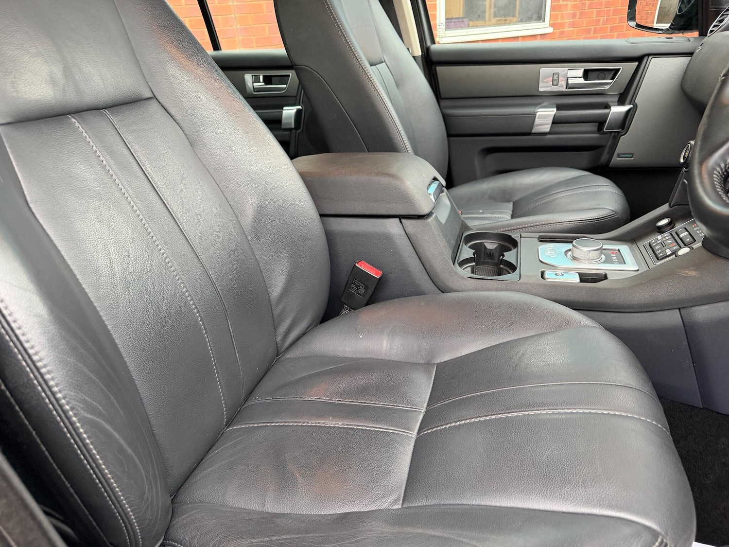 Used Land Rover Discovery 4 2016 for sale - 77190837: Photo 7