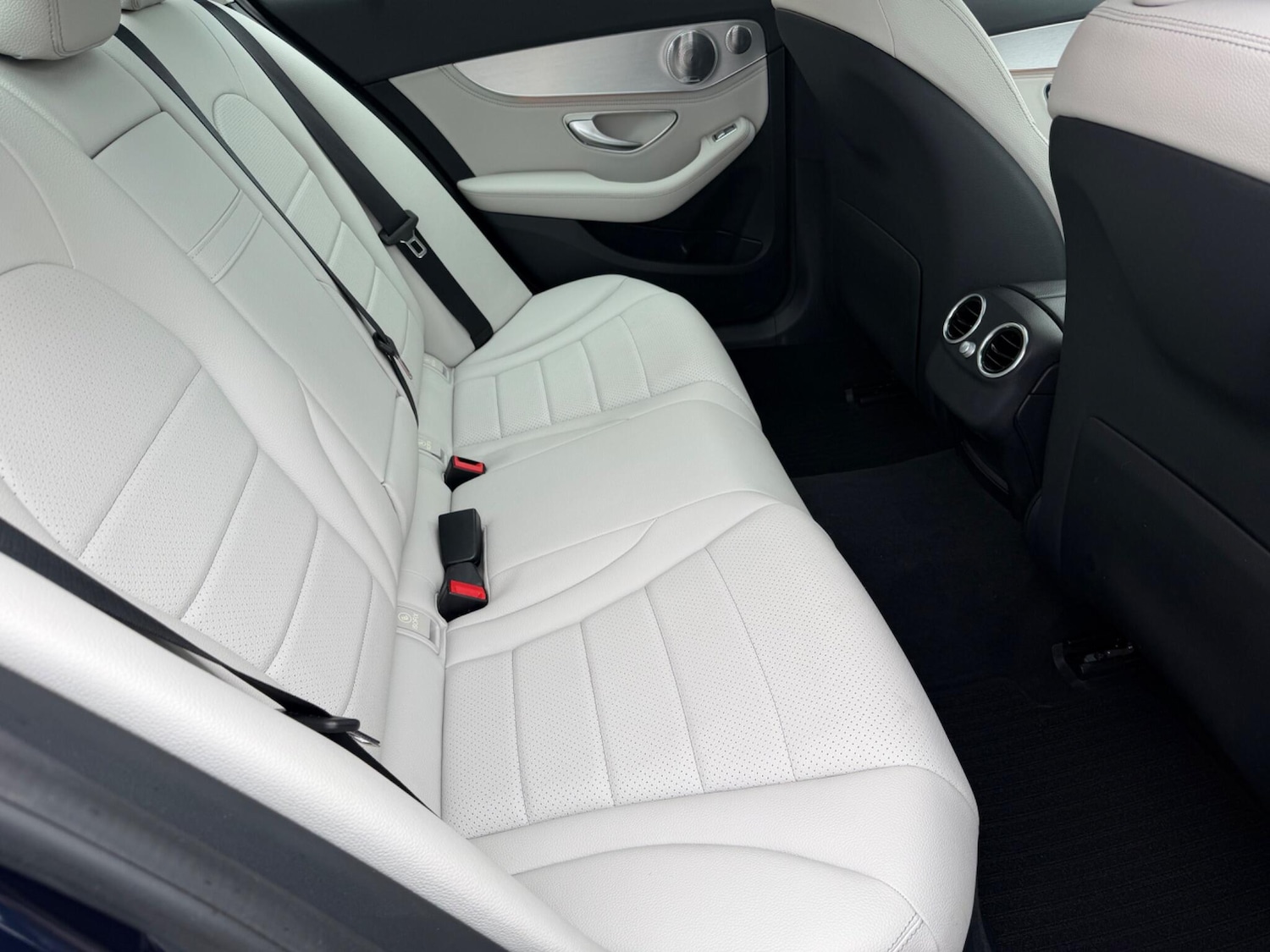 Used Mercedes-Benz C Class 2015 for sale - 78046776: Photo 10