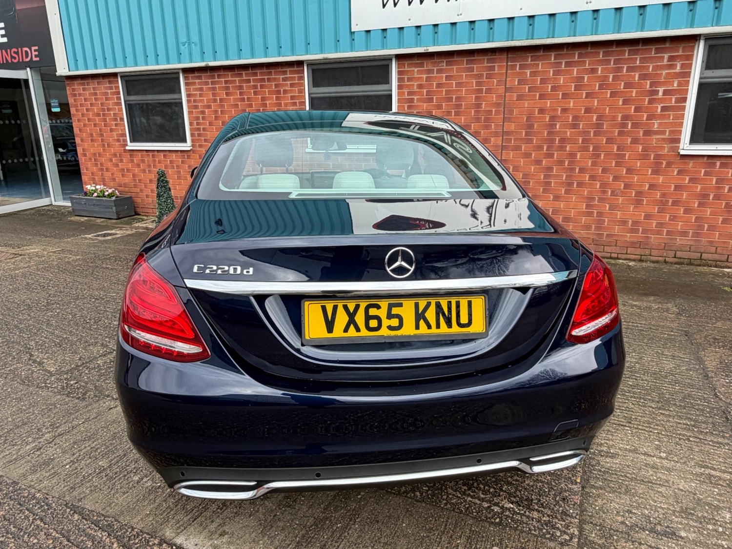 Used Mercedes-Benz C Class 2015 for sale - 78046776: Photo 15