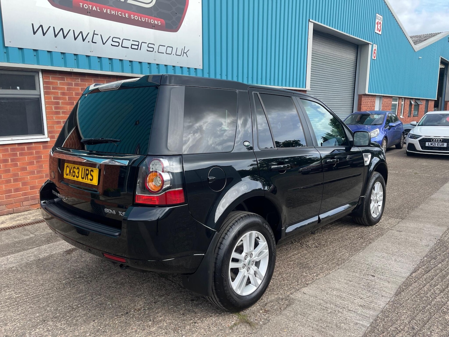 Vehicle 21