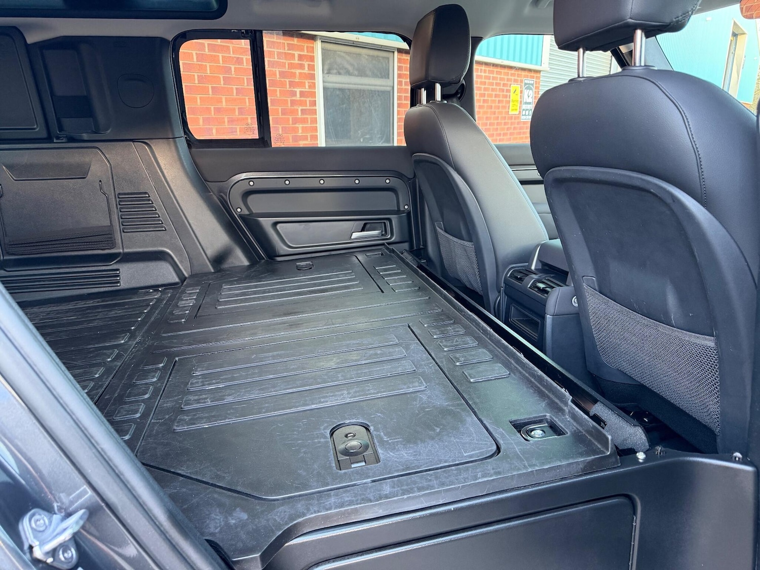 Used Land Rover Defender 110 2022 for sale - 76742966: Photo 11