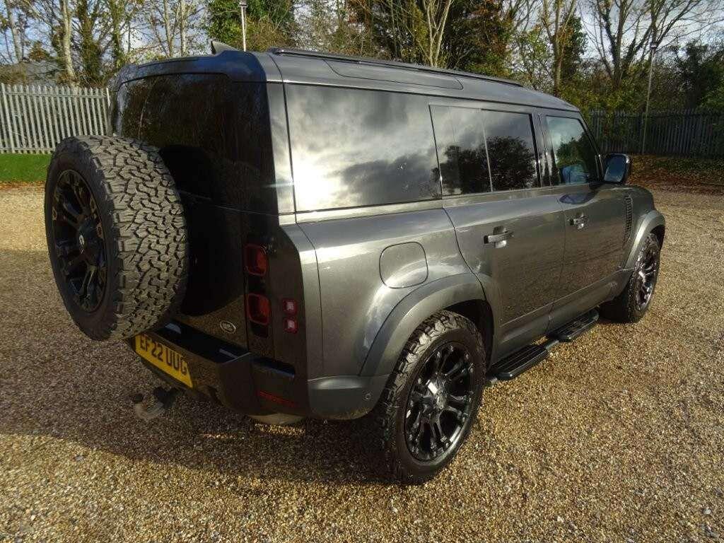 Used Land Rover Defender 2022 for sale - 76742966: Photo 2
