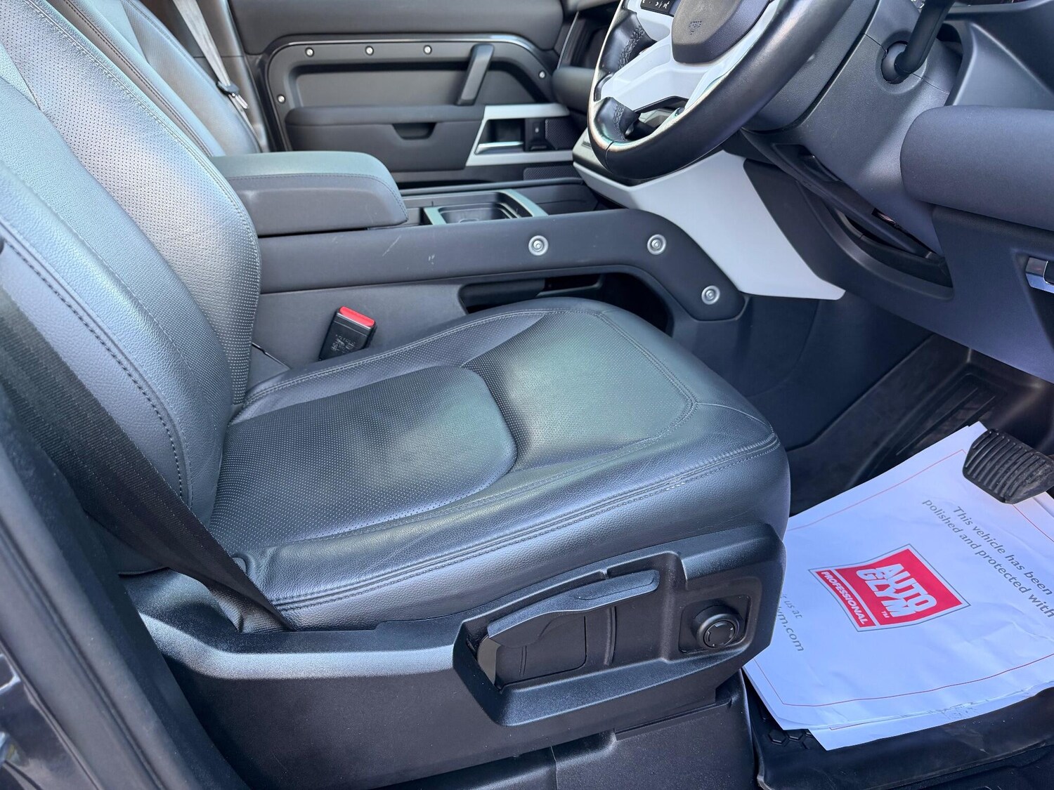 Used Land Rover Defender 110 2022 for sale - 76742966: Photo 29