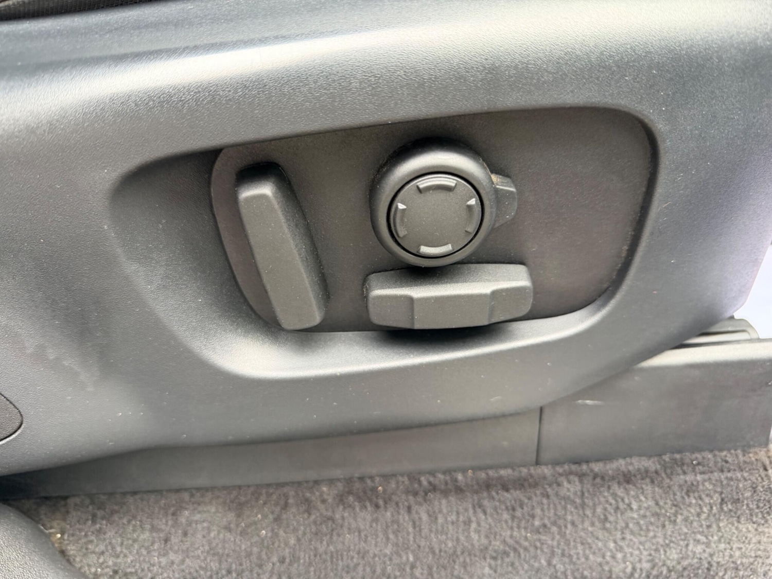 Used Land Rover Discovery 2021 for sale - 77305088: Photo 33