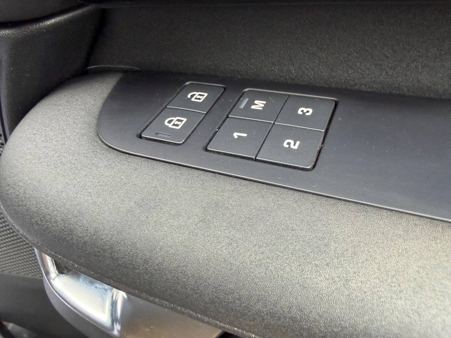 Used Land Rover Discovery 2021 for sale - 77305088: Photo 34