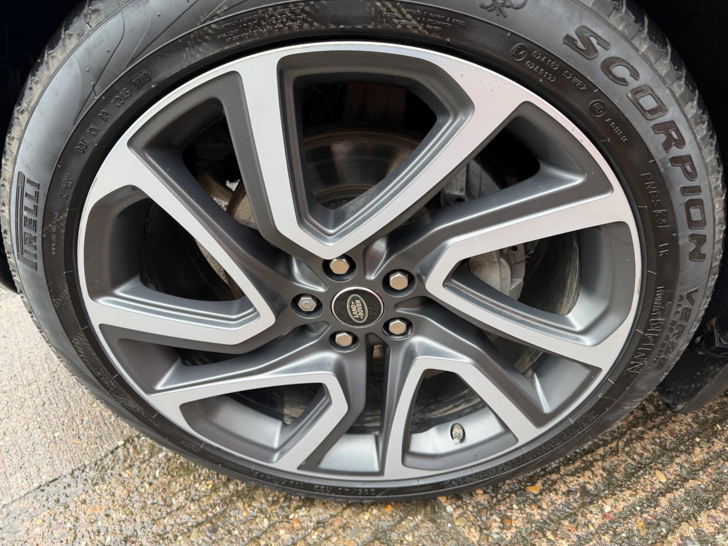 Used Land Rover Discovery 2021 for sale - 77305088: Photo 36