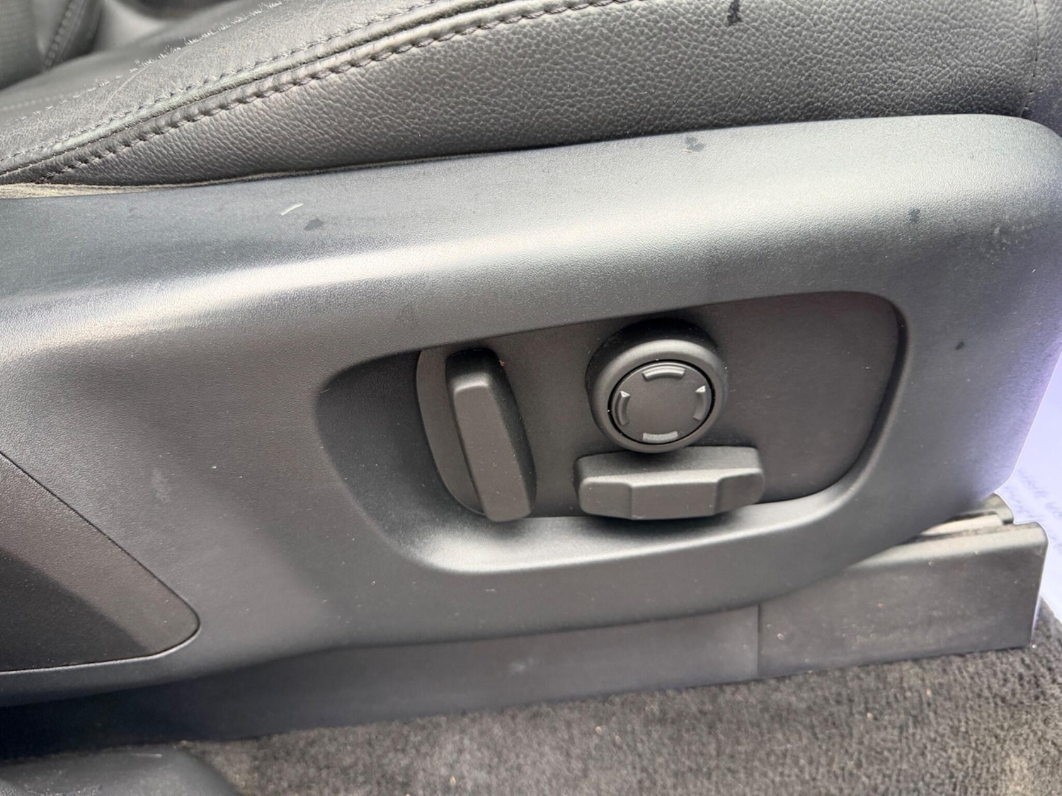 Used Land Rover Discovery 2018 for sale - 77425434: Photo 32