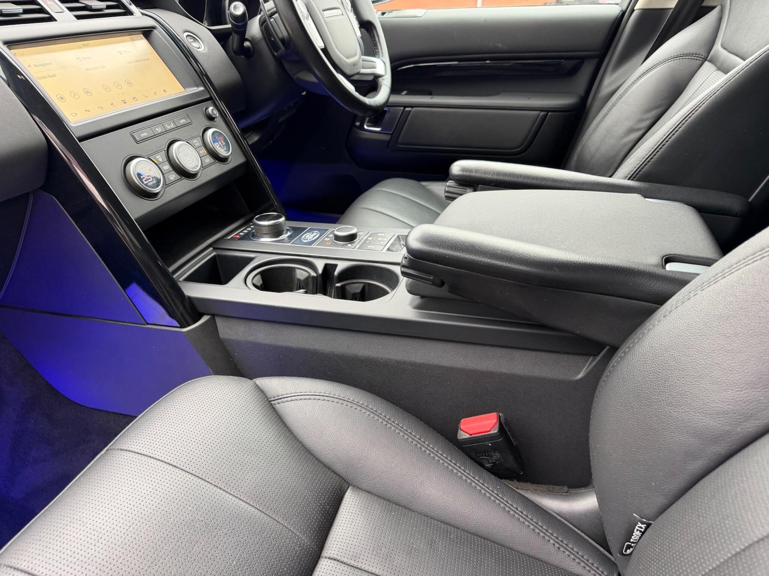 Used Land Rover Discovery 2018 for sale - 77425434: Photo 9