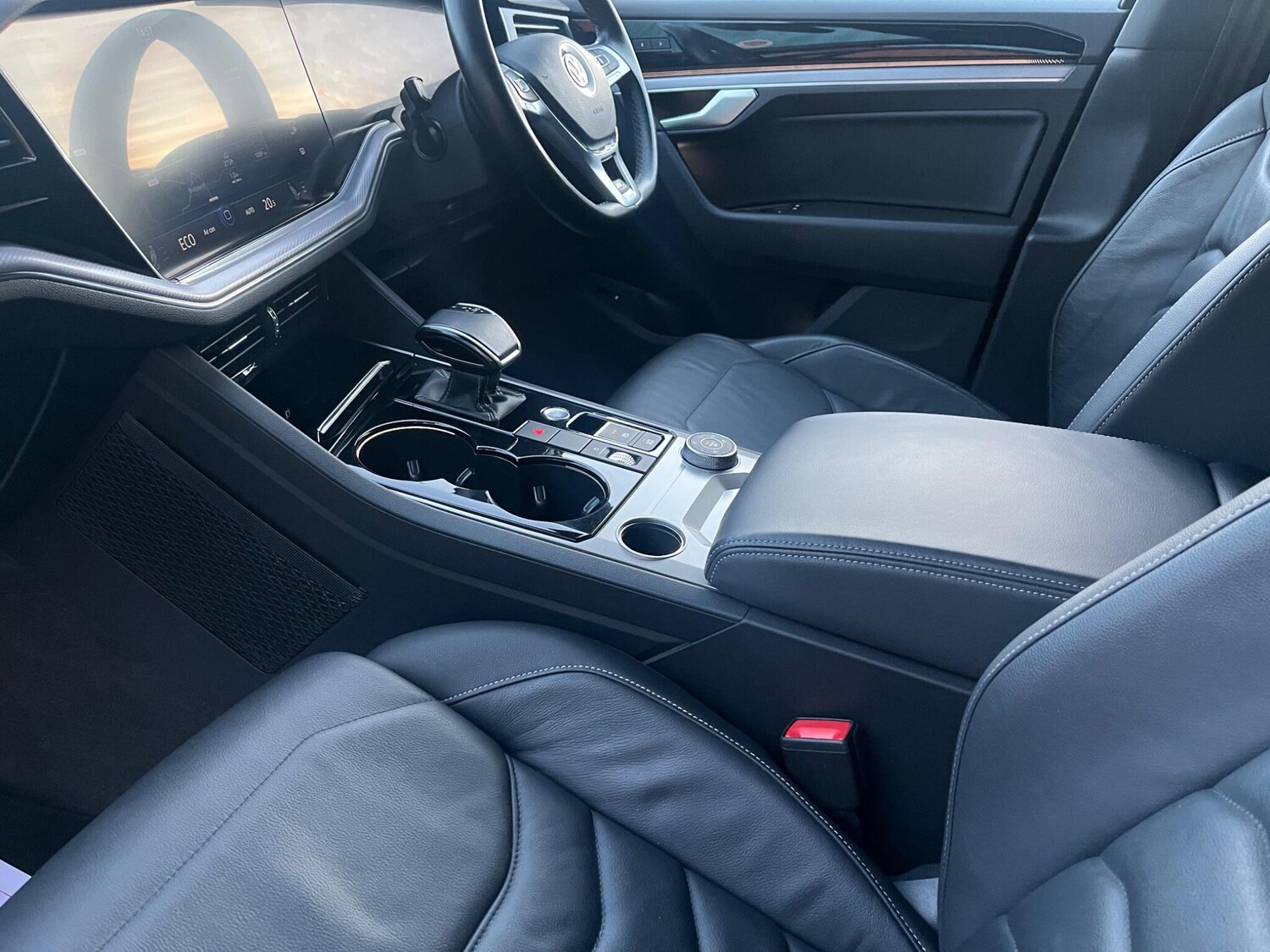 Used Volkswagen Touareg 2019 for sale - 76658863: Photo 11