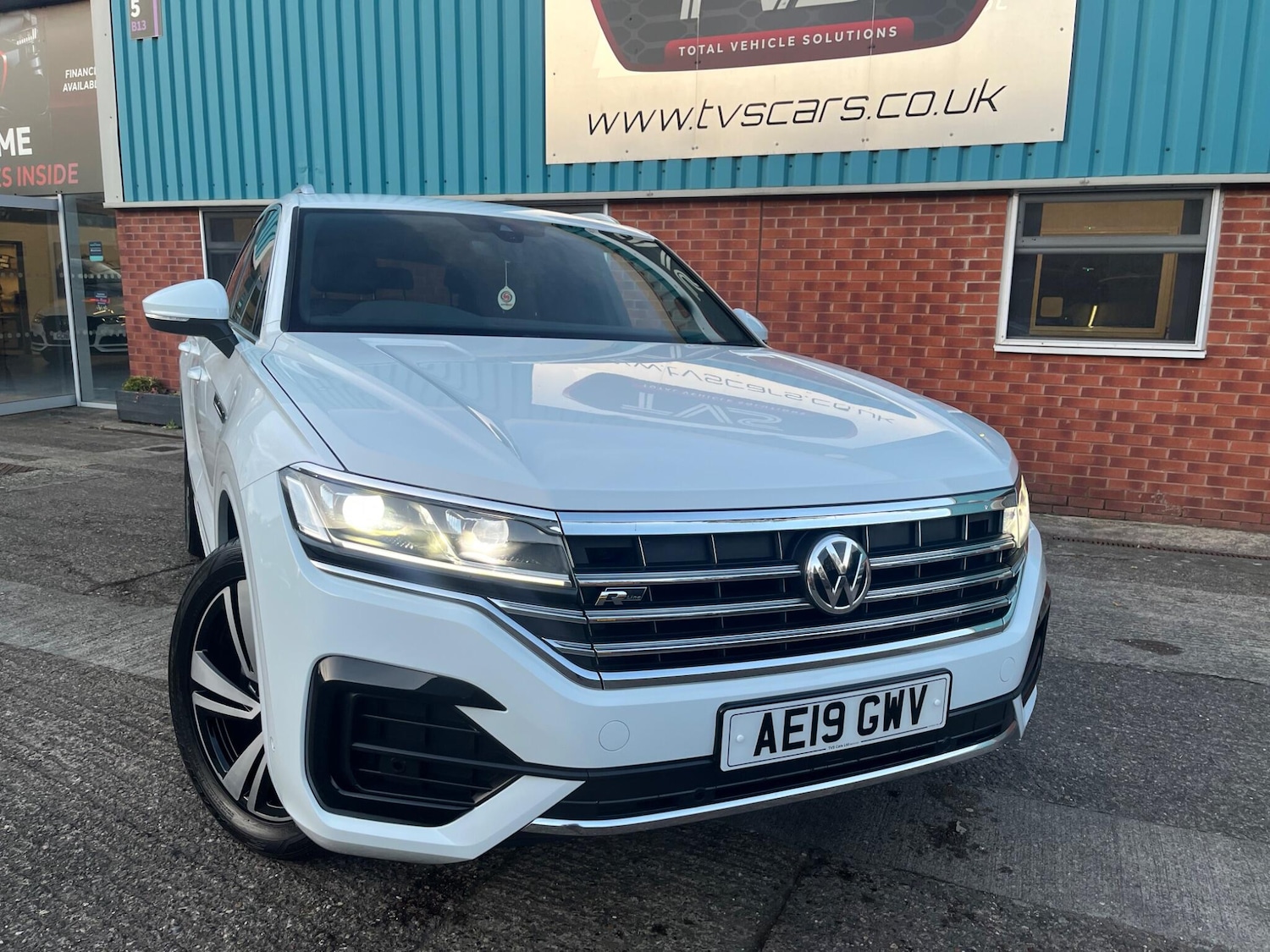 Used Volkswagen Touareg 2019 for sale - 76658863: Photo 3