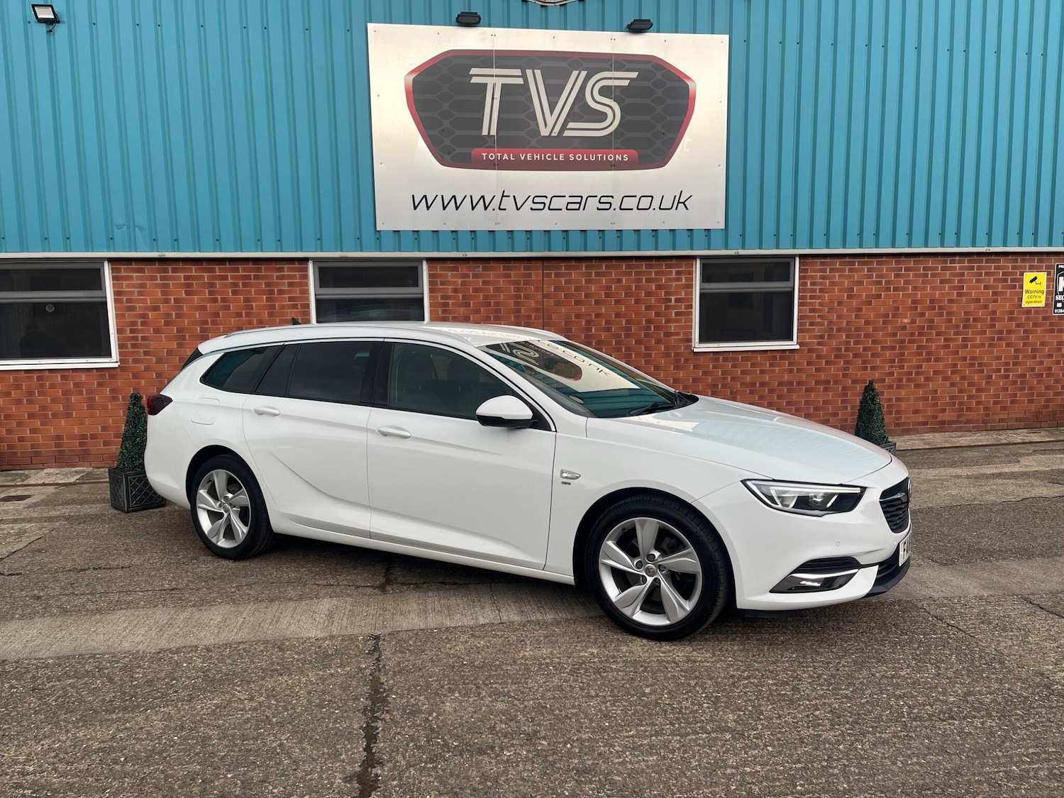 Used Vauxhall Insignia 2018 for sale - 76371385: Photo 4