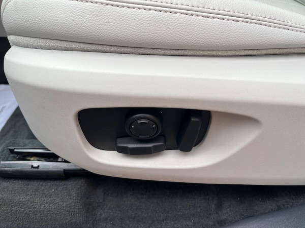 Used Land Rover Discovery Sport 2017 for sale - 76240194: Photo 28