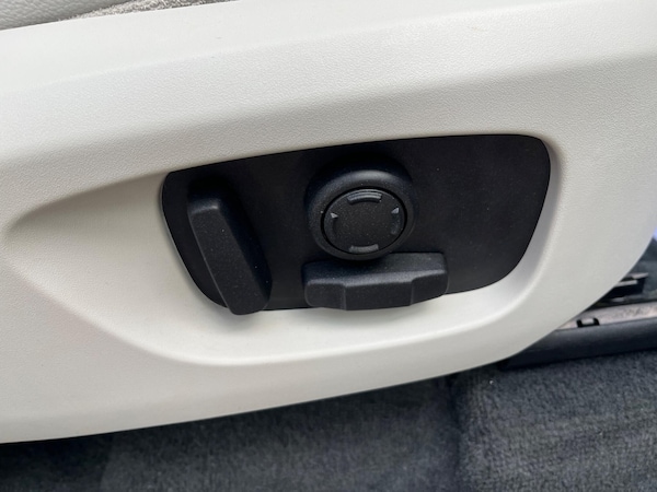 Used Land Rover Discovery Sport 2017 for sale - 76240194: Photo 33