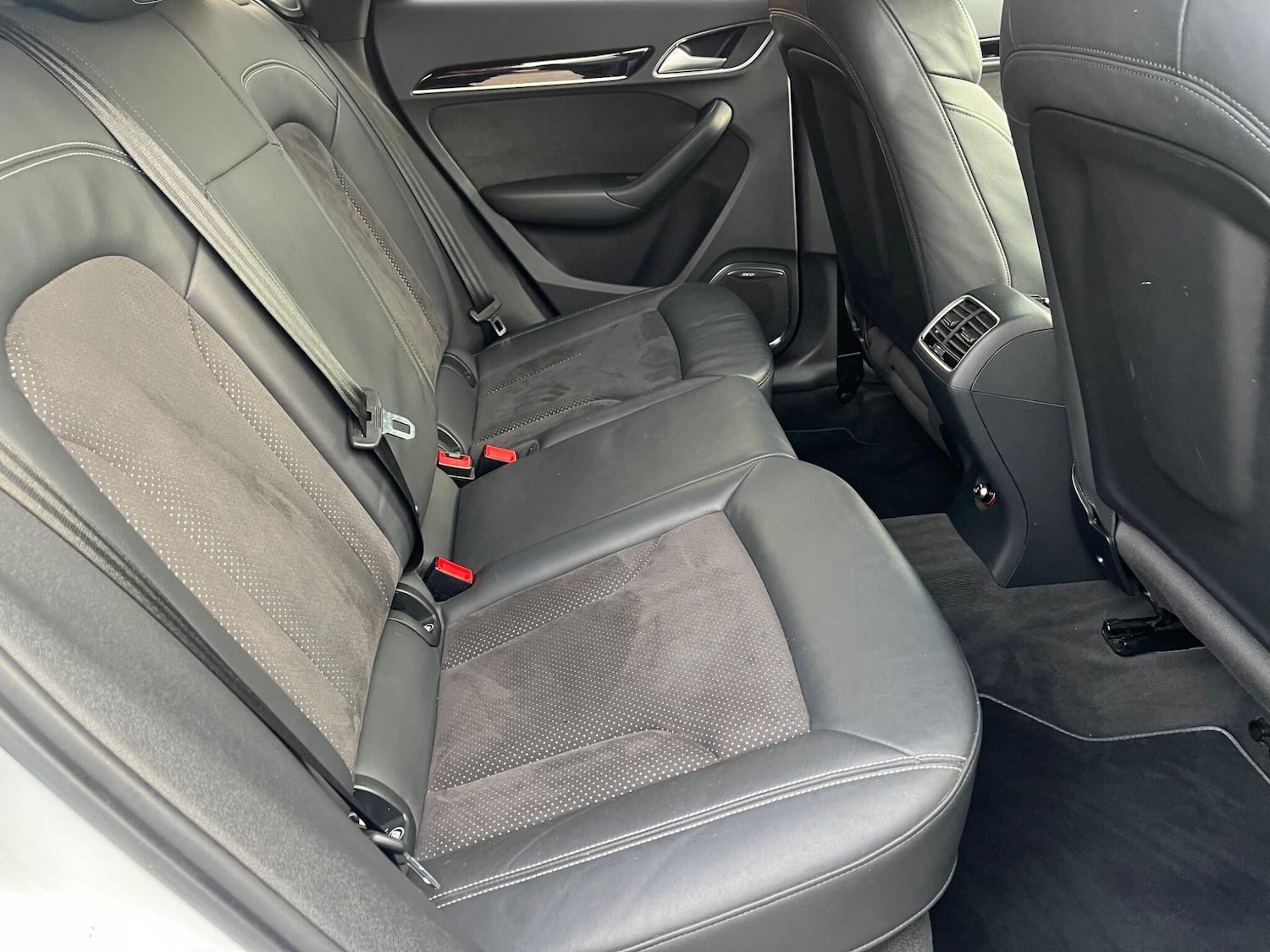 Used Audi Q3 2018 for sale - 76613253: Photo 10