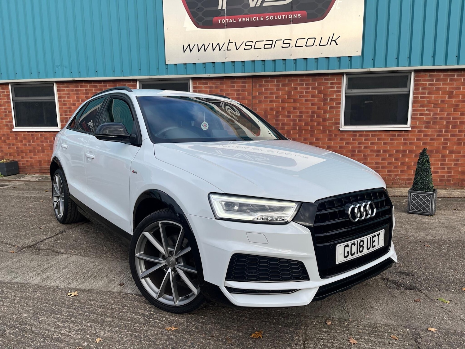 Used Audi Q3 2018 for sale - 76613253: Photo 2