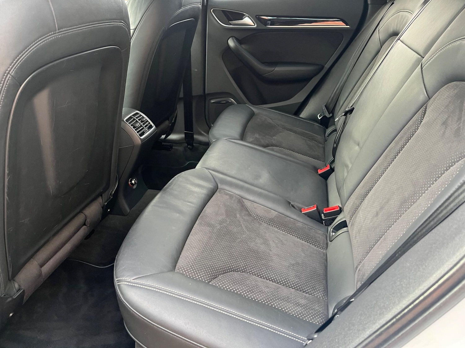 Used Audi Q3 2018 for sale - 76613253: Photo 9