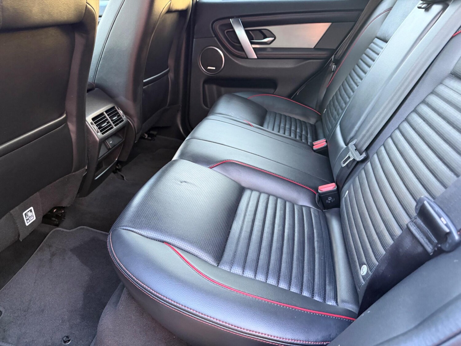 Used Land Rover Discovery Sport 2022 for sale - 77839059: Photo 10