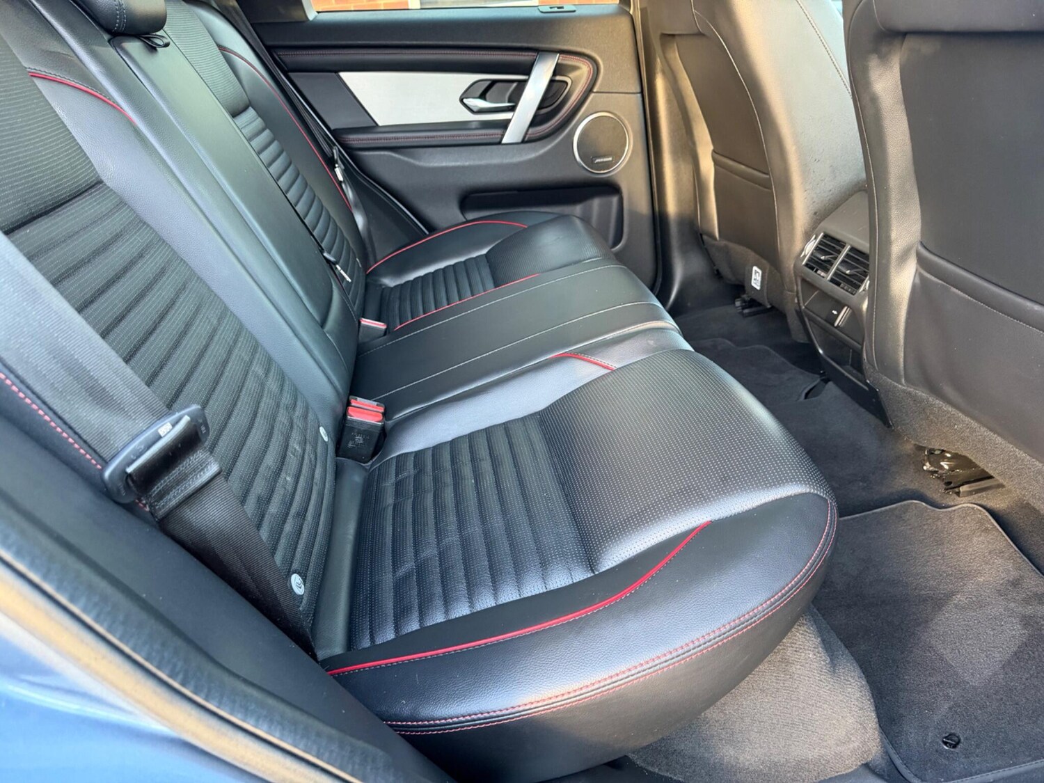 Used Land Rover Discovery Sport 2022 for sale - 77839059: Photo 11