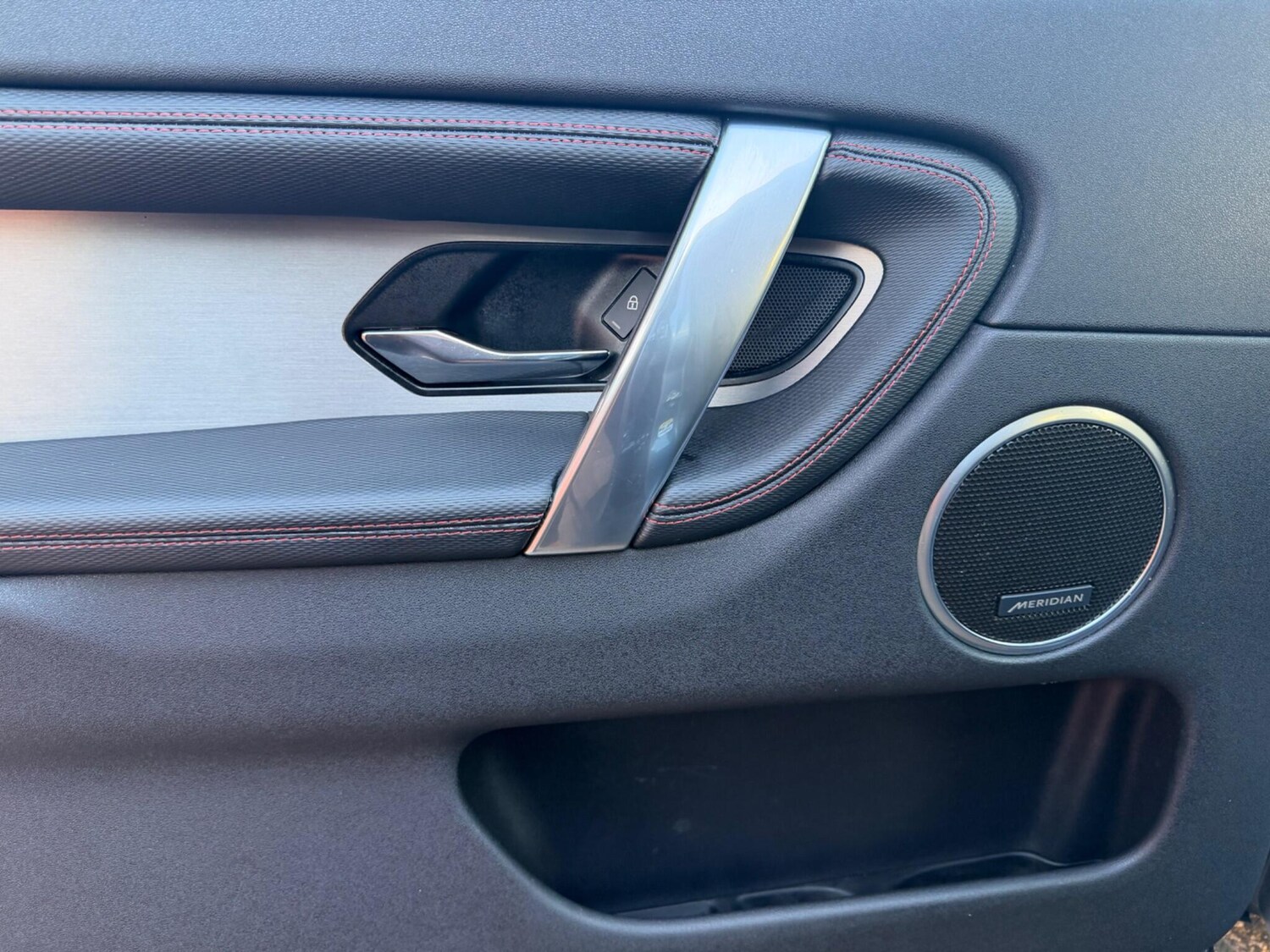 Used Land Rover Discovery Sport 2022 for sale - 77839059: Photo 25