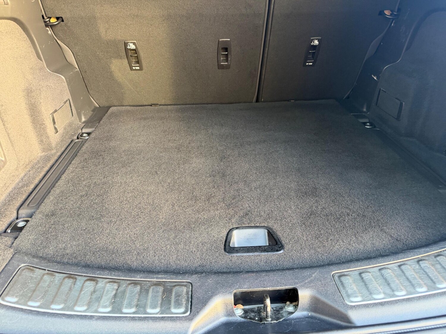 Used Land Rover Discovery Sport 2022 for sale - 77839059: Photo 28