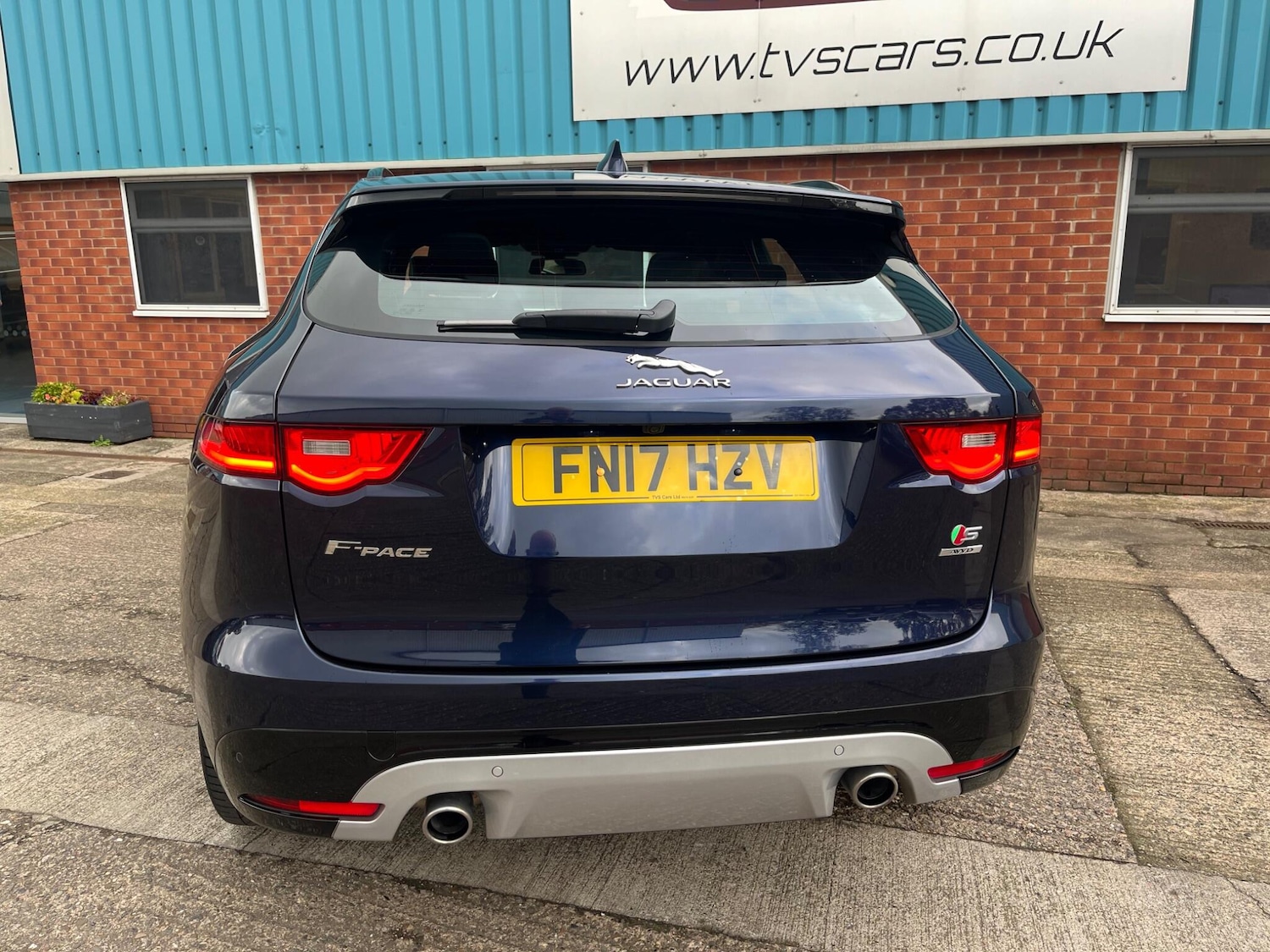 Used Jaguar F-Pace 2017 for sale - 76512161: Photo 17