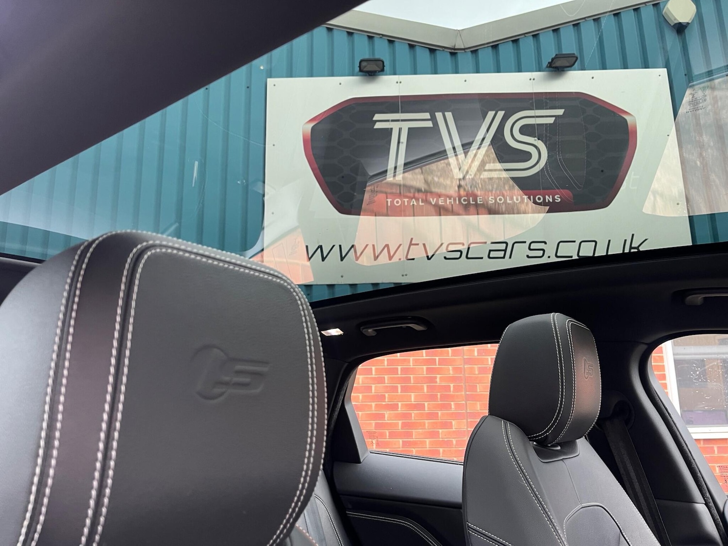 Used Jaguar F-Pace 2017 for sale - 76512161: Photo 7