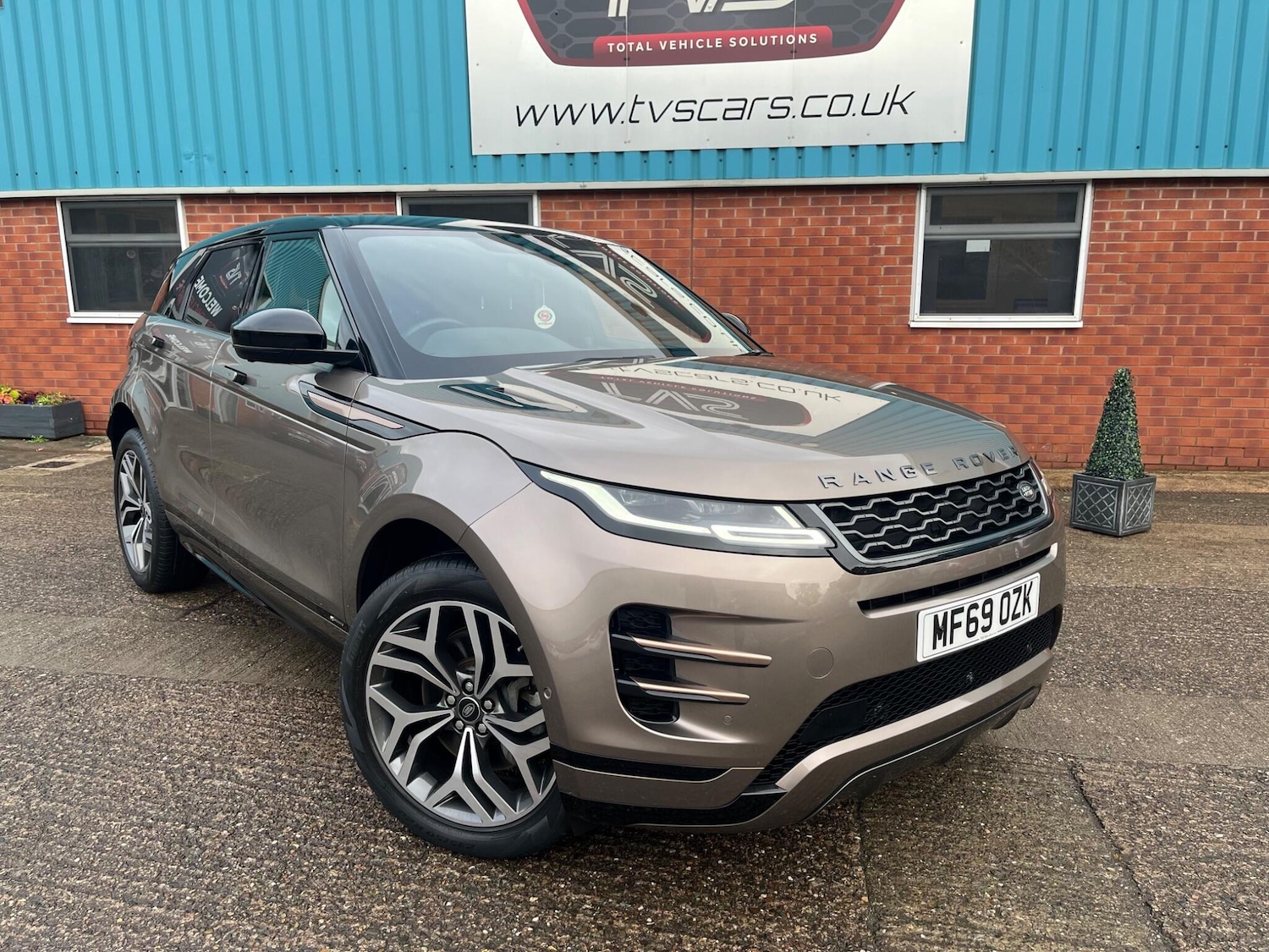 Used Land Rover Range Rover Evoque 2019 for sale - 76994564: Photo 2