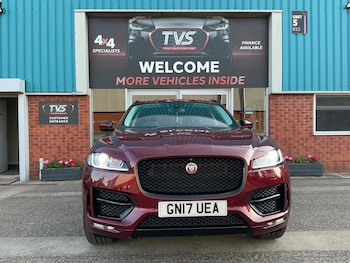 Used Jaguar F-Pace 2017 for sale - 79304282: Photo