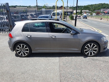 Used Volkswagen Golf 2016 for sale - 79107988: Photo
