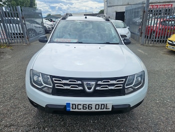Used Dacia Duster 2017 for sale - 79606740: Photo