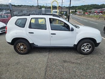 Used Dacia Duster 2017 for sale - 79606740: Photo