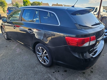 Used Toyota Avensis 2012 for sale - 79107943: Photo