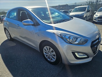 Used Hyundai i30 2015 for sale - 79107945: Photo
