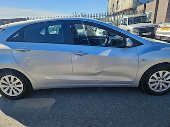 Used Hyundai i30 2015 for sale - 79107945: Photo
