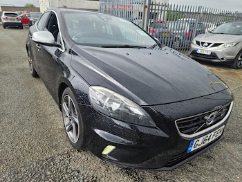 Used Volvo V40 2014 for sale - 79107980: Photo
