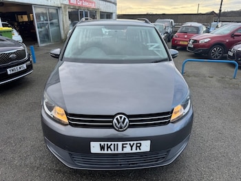 Used Volkswagen Touran 2011 for sale - 79107950: Photo